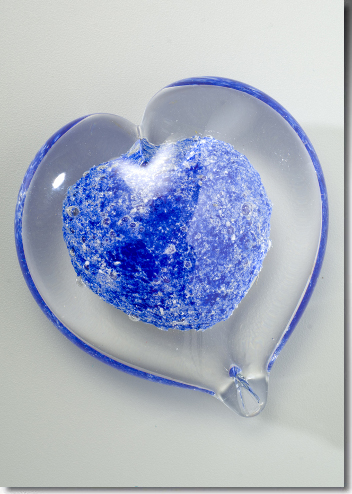 GLASS HEART WITH CREMAINS - STANDING